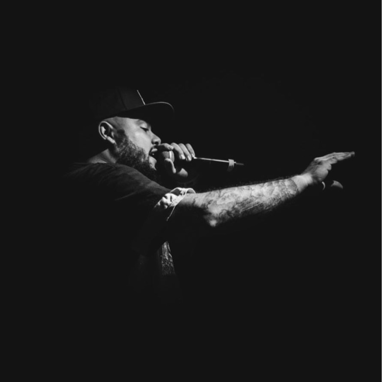 Premier album de Djamhellvice "Controverse"
